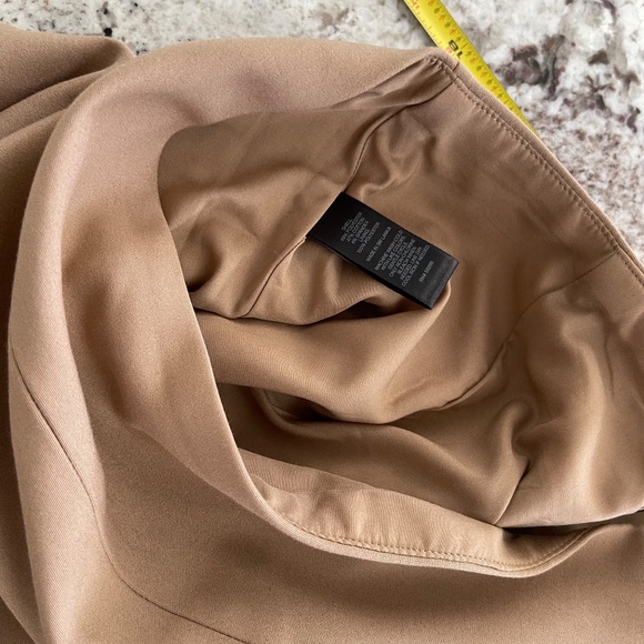 Express Pencil Skirt, Zipper detail - Picture 10 of 12